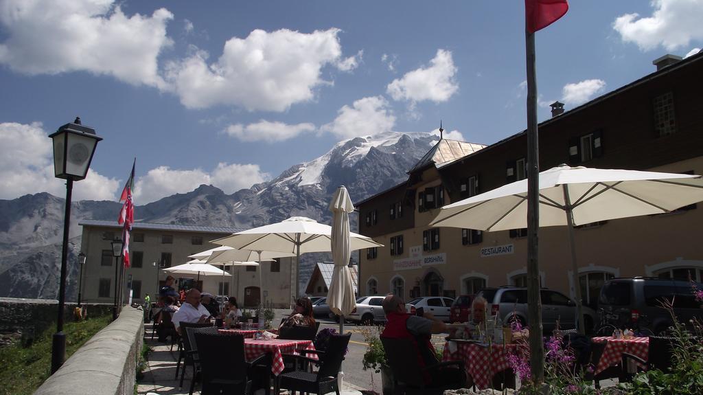 Berghotel Franzenshoehe Trafoi Buitenkant foto